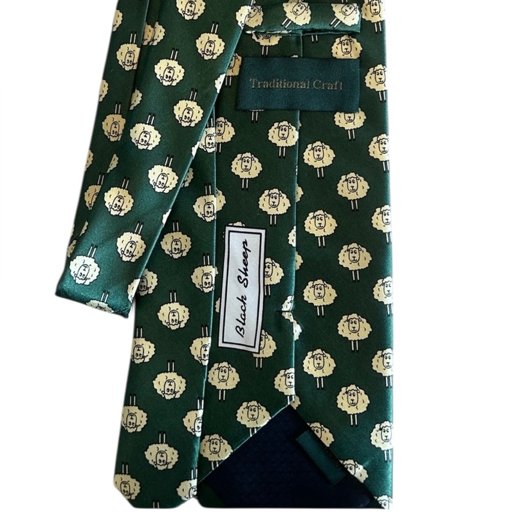 Dark Green Sheep Patterned Tie - Picture 3 of 3